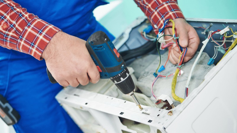 Adapazarı Amana Amana çamaşır makinesi kart tamiri – Su almama arızası orijinal parça ile giderildi. - Teknik servis örneği